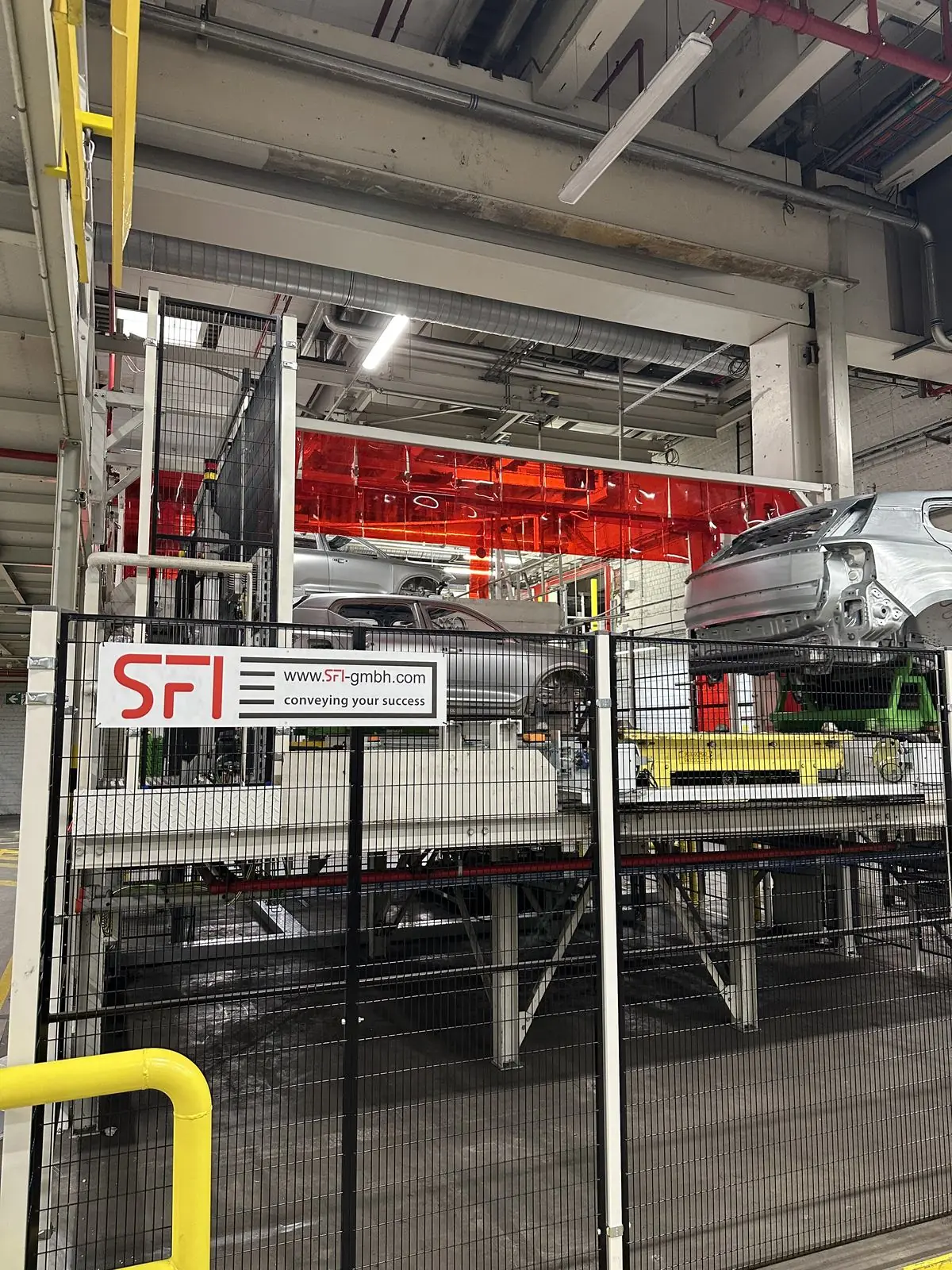 SFI-Anlage mit Firmenschild